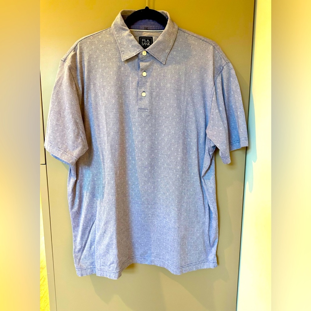 Jos A Bank men’s traveler golf shirt, size L, lavender in color, good condition